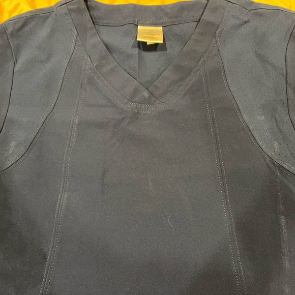 Scrub Set - Picture 6 of 8